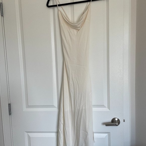 Gaia Dress ASTR the Label (Off-White / Ivory) - Picture 3 of 6